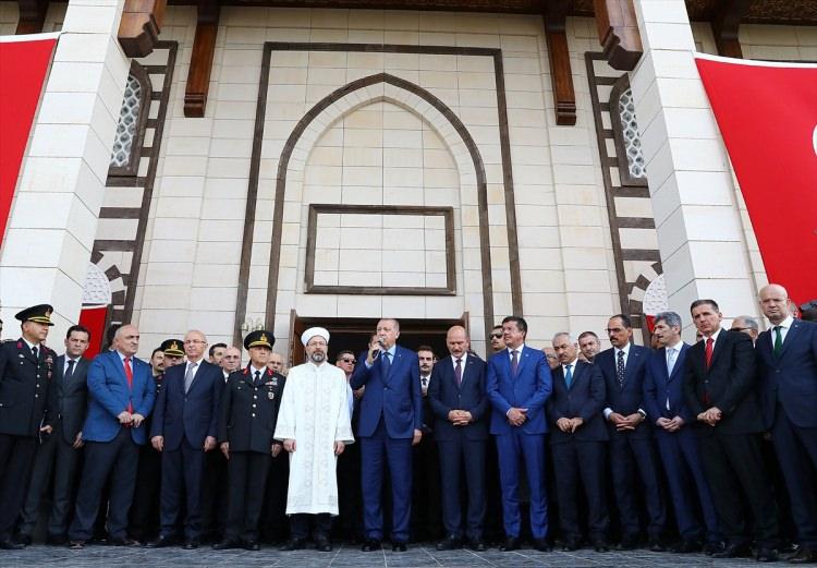 Cumhurbaşkanı Erdoğan, Ankara'da cami açılışına katıldı