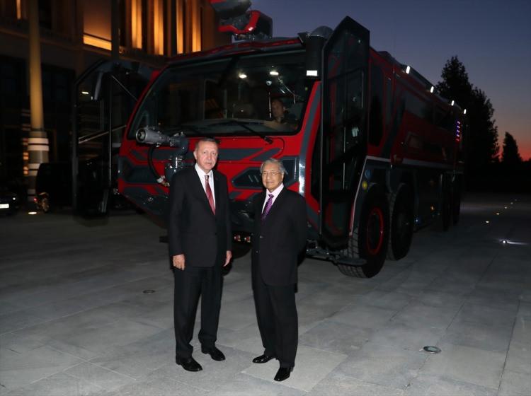 Külliye’ye getirildi! Başkan Erdoğan inceledi