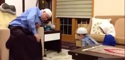 Sverdlovsk Bölgesinin arması. Bayrak ve Sverdlovsk Bölgesi arması Sverdlovsk Bölgesinin arması. Bayrak ve Sverdlovsk Bölgesi arması