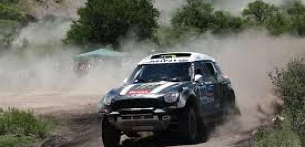 Dakar’da Peterhansel ilk sırada