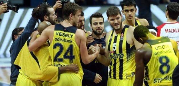 Fenerbahçe, Panathinaikos deplasmanında
