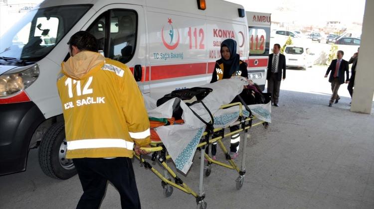Öğretmen servisi ile hafif ticari araç çarpıştı: 16 yaralı