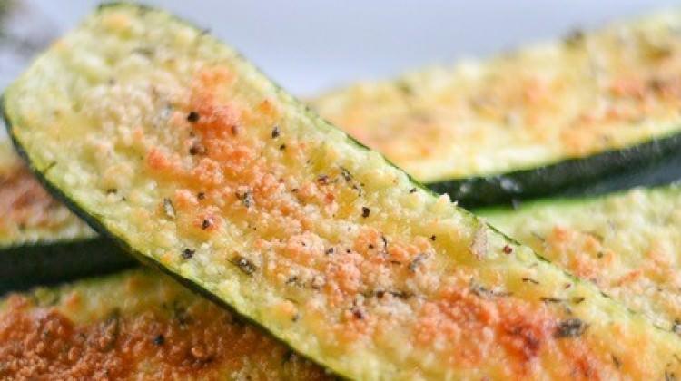 Fırında parmesan peynirli kabak tarifi