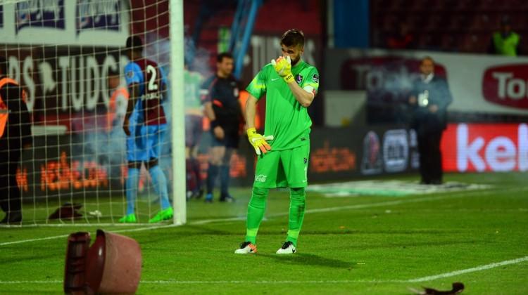 Trabzonspor'a bir şok da Onur'dan!