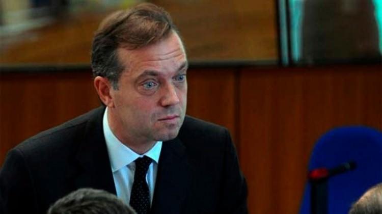 Cem Uzan'dan 'dönüyorum' tweeti!