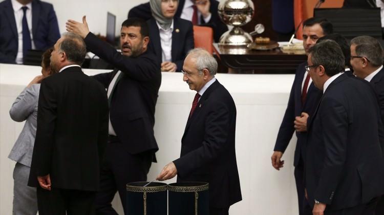 Twitter'da Kılıçdaroğlu'na ve CHP'ye tepki yağıyor