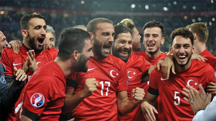 A Milli Takım'ın EURO 2016 forma numaraları belli oldu