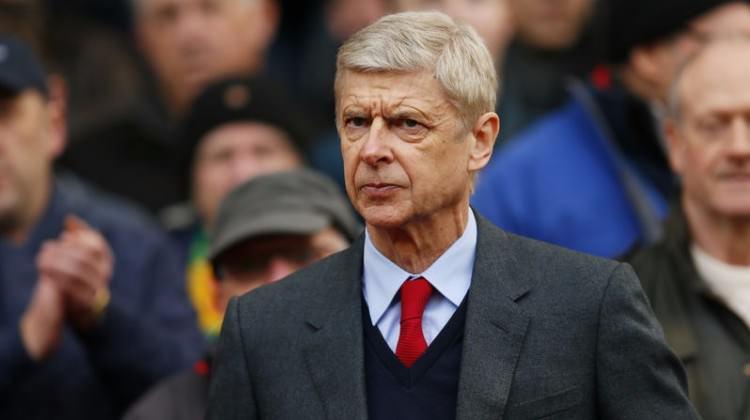 Arsene Wenger, Premier Lig efsanesi oldu!