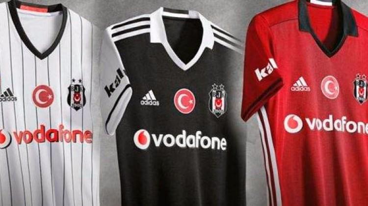 Yeni formalarda bayrak krizi!