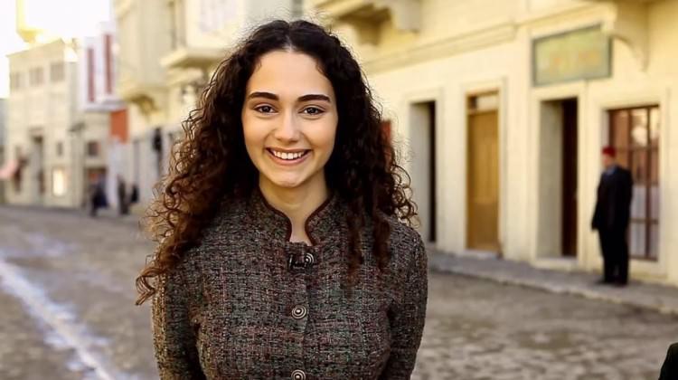 Oyuncu Umay Anadolu Kaboğlu ezana küfretti