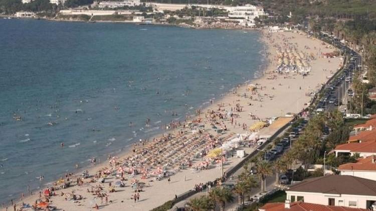 Turizm geliri yüzde 35,6 azaldı