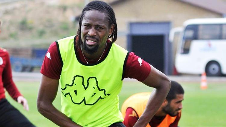 Abdoulaye Ba: F.Bahçe taraftarı beni seviyor