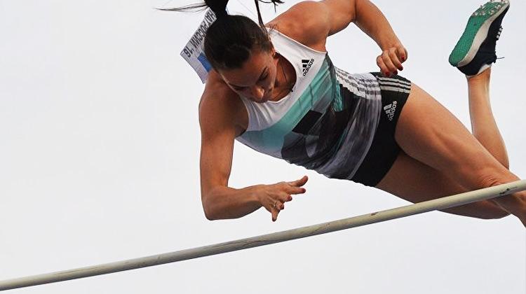 Efsane şampiyon Yelena Isinbayeva bıraktı!