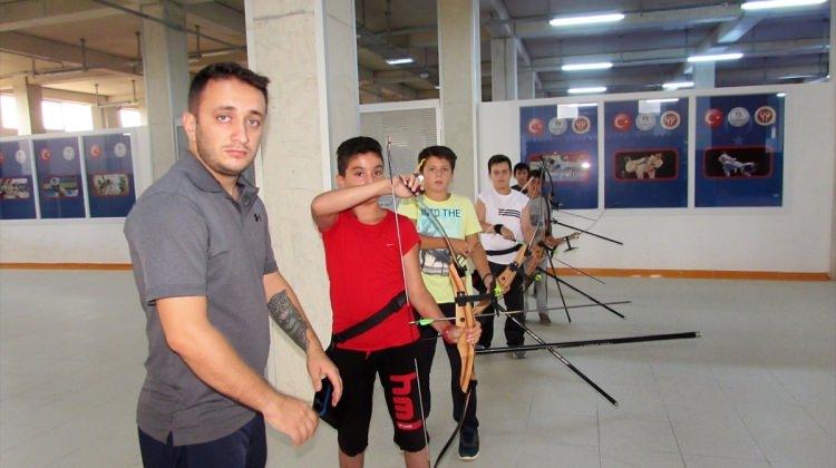 Kavak'ta okçuluk kursu açıldı