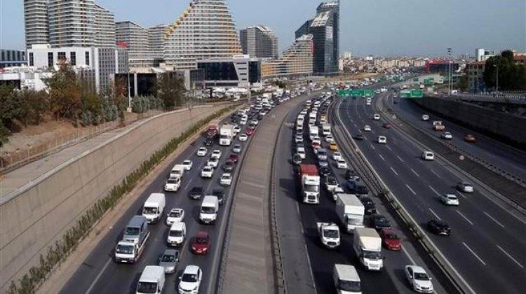 Trafiğe kayıtlı araç sayısı arttı
