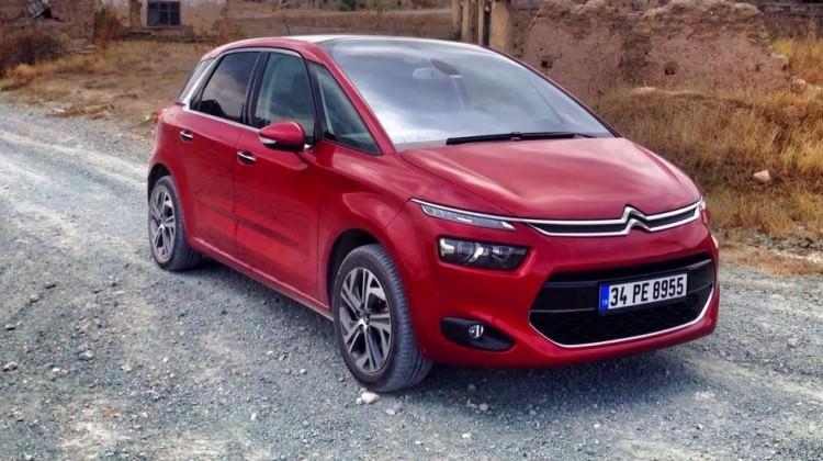 TEST: Citroen C4 Picasso 1.6 BlueHDi Otomatik