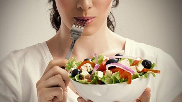 Yumurta Ve Bal Diyeti İle 3 Günde 2 Kilo Verdiren Diyet Listesi Yumurta Ve Bal Diyeti İle 3 Günde 2 Kilo Verdiren Diyet Listesi