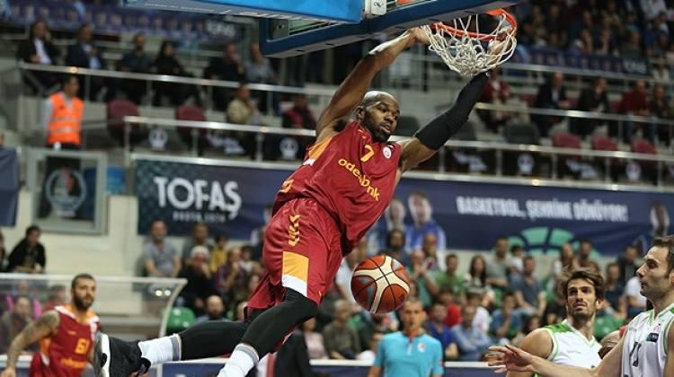 Galatasaray son saniye basketiyle galip