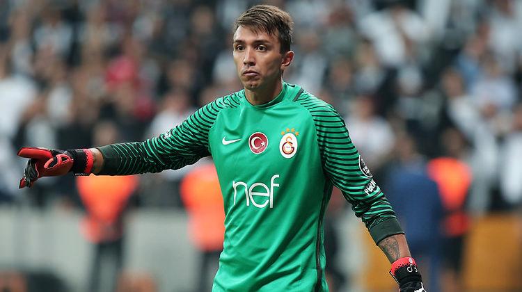 Muslera ile Şansal Büyüka arasında ilginç diyalog