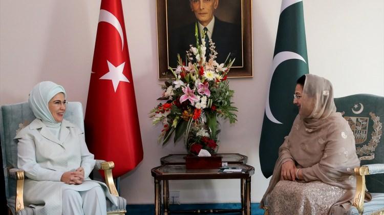 First Lady'nin tercihi: Mint yeşili