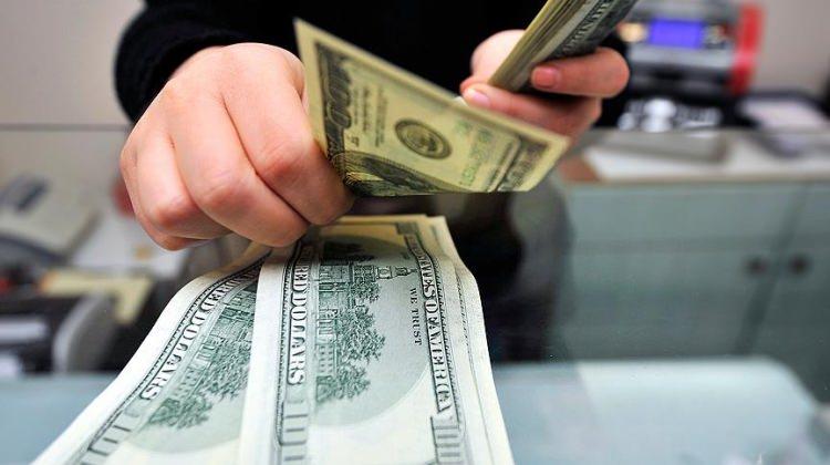 Dolar o ülkeyi de vurdu! 21 yıl sonra...