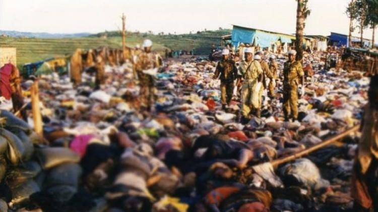 Ruanda 22 Fransız subayın adını verdi Ruanda 22 Fransız subayın adını verdi