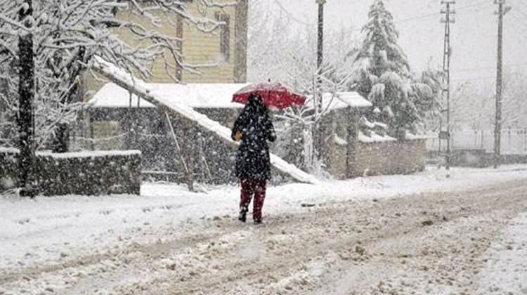 12 Ocak Karabük'te okullar tatil mi?