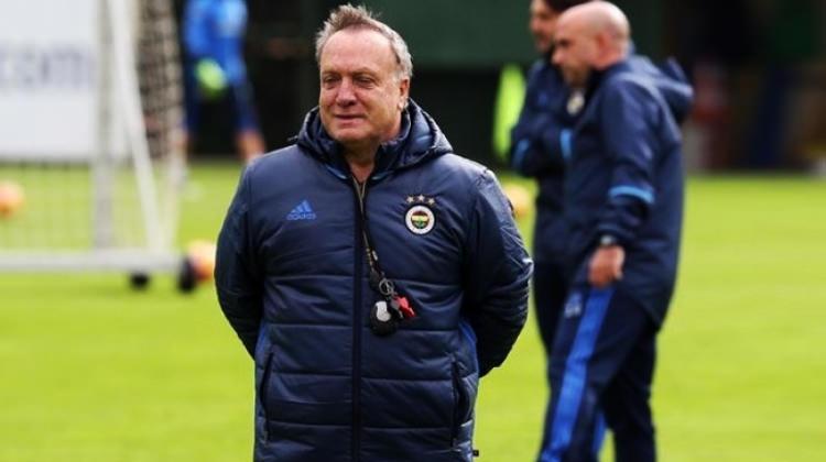 Fenerbahçe'den Advocaat açıklaması!