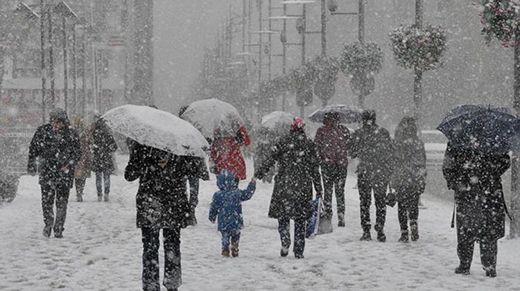 İstanbul'da 10 Ocak'ta hangi üniversiteler tatil oldu?