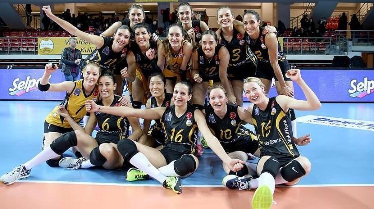 Müthiş maçta gülen Vakıfbank
