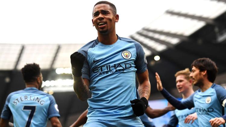 19 yaşındaki yıldızı Manchester City'i ipten aldı!