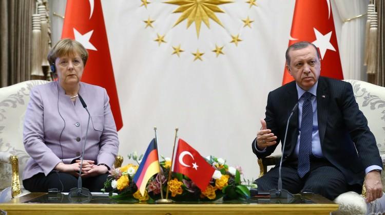 Merkel'den küstah açıklama