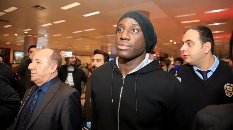 Beşiktaş Demba Ba'yı geri çağırdı