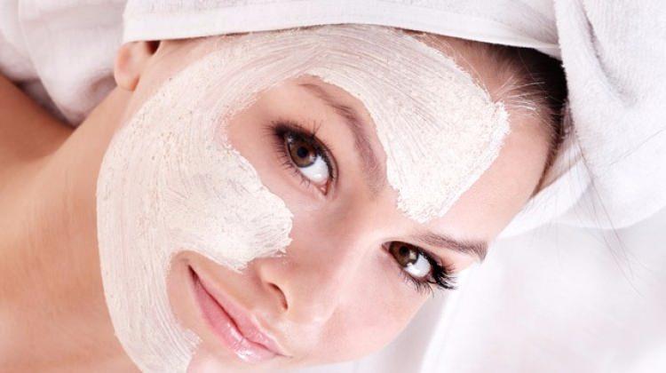 Kuru ciltler için bakım maskeleri Kuru ciltler için bakım maskeleri