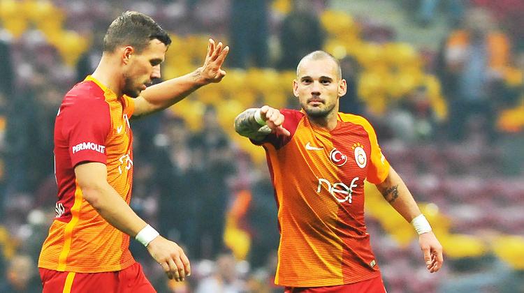 G.Saray'da transfer kararı! İmzalar atıldı...