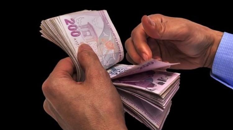 Bir yolu bulundu! Yarısı eşin hesabına yatacak