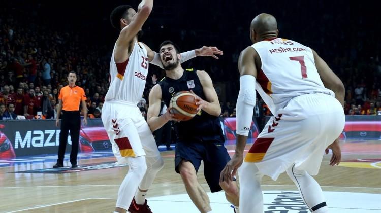 Dev derbide müthiş geri dönüş!