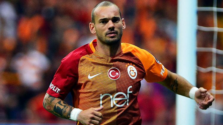 Terim'in ardından Sneijder bombası!