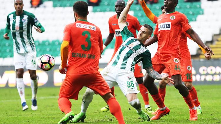 Alanya'dan Bursa'da kritik galibiyet