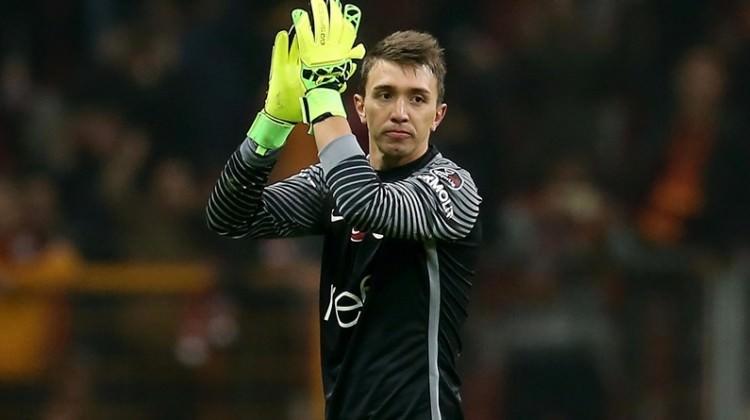 Muslera için Galatasaray'da sürpriz karar