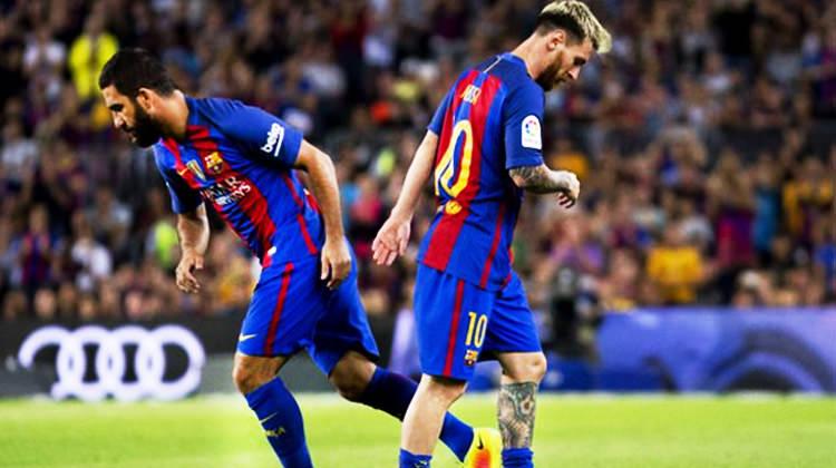 Messi soyunma odasında Arda'ya selam bile vermiyor