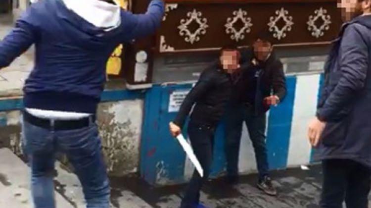 Erzurum’da bıçaklı gençler dehşet saçtı!