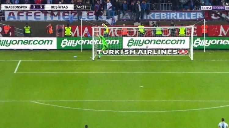 Rodallega'dan orta sahadan çılgın şut