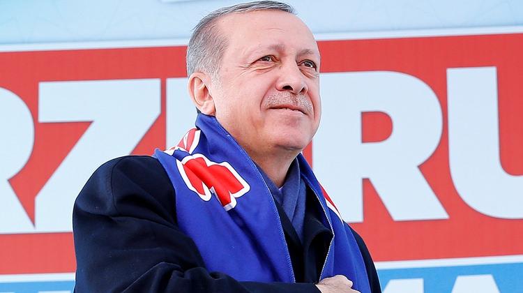 Erdoğan, Erzurum'da müjdeyi verdi! 'Adayız...'