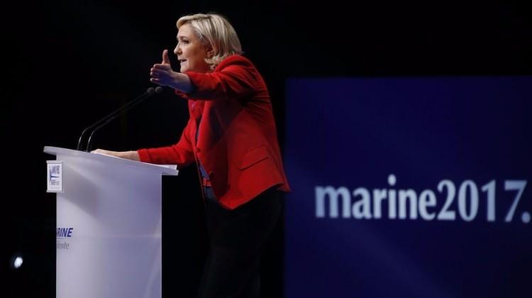 Le Pen: Fransa sınırlarını kapatın