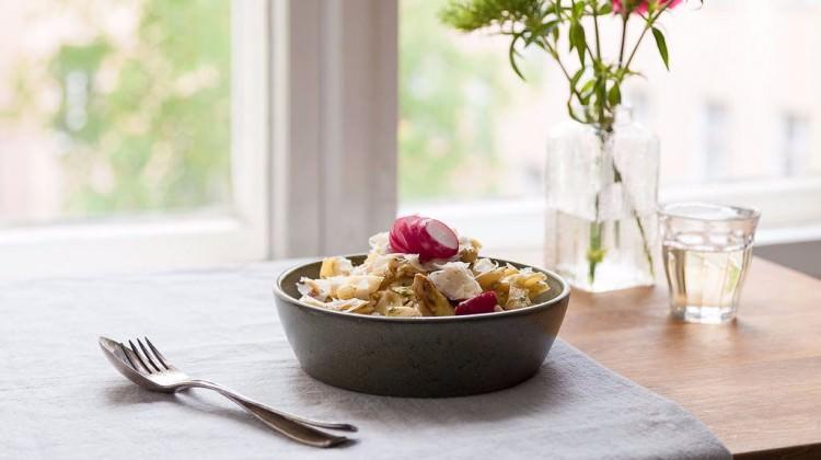 Kuşkonmazlı makarna salatası tarifi Kuşkonmazlı makarna salatası tarifi