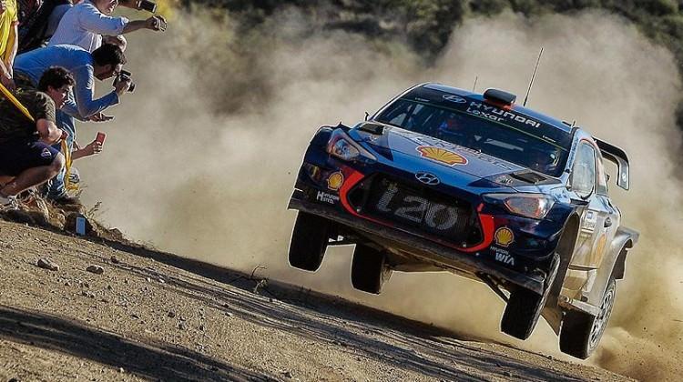 Arjantin Rallisi'nde zafer Neuville'in