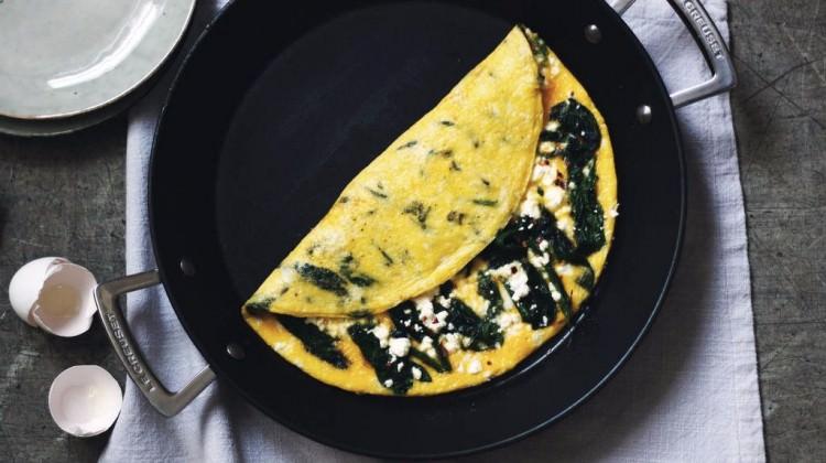 Peynirli ve ıspanaklı omlet tarifi