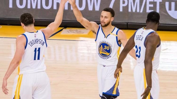Warriors doludizgin finalde!