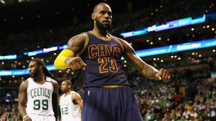 Michael Jordan'ı geçen LeBron tarih yazdı!